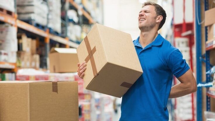 πόνος στην πλάτη κατά την άρση βαρών